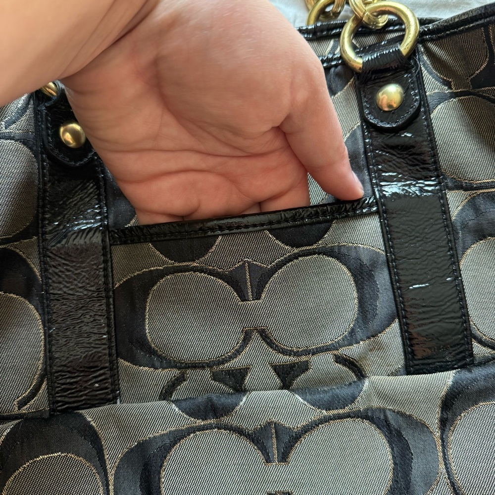 Coach Vintage Black and Grey Signature C Gold Chain and Snap Tote Shoulder Bag - Picture 4 of 15